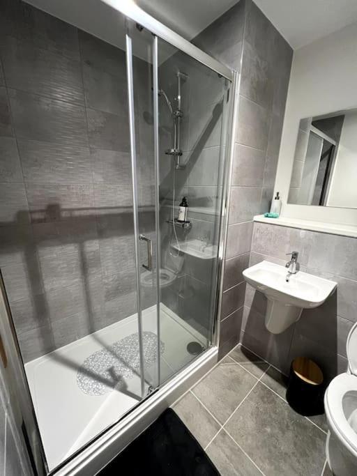 Luxurious City View Apartment In Salford Mánchester Exterior foto