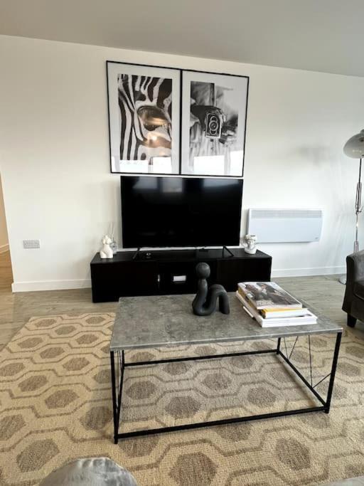 Luxurious City View Apartment In Salford Mánchester Exterior foto